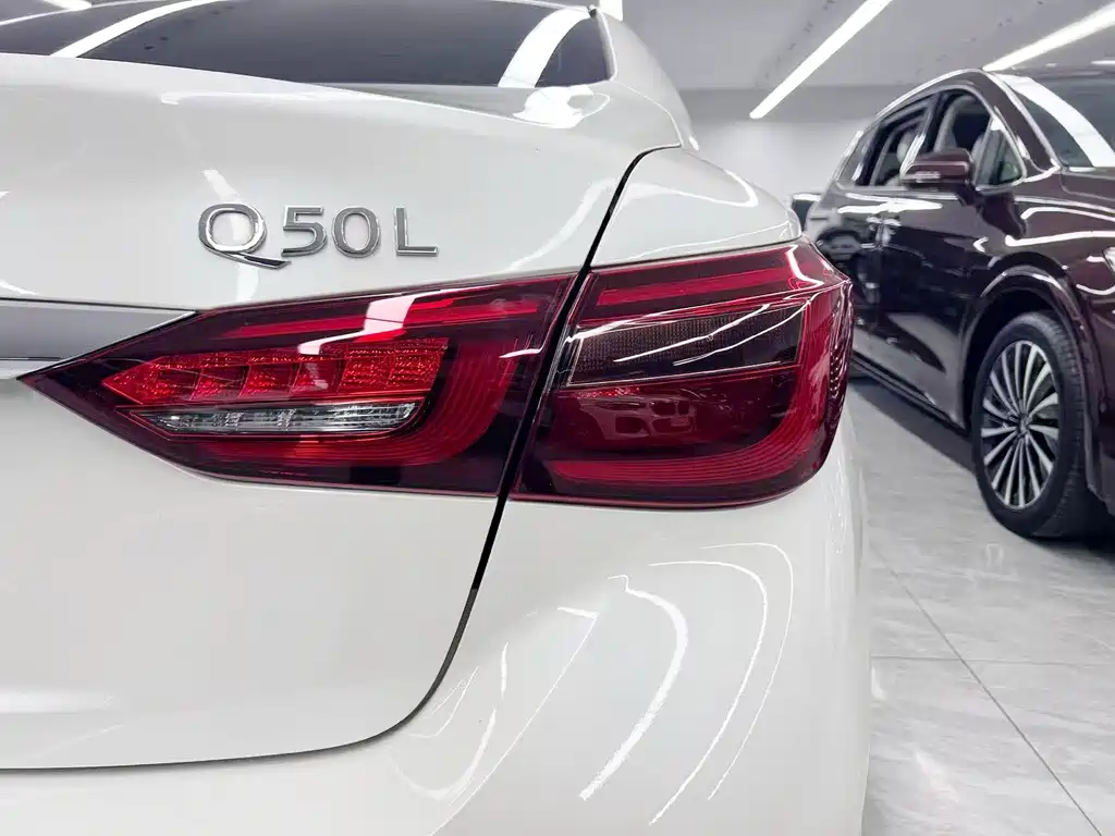 Infiniti Q50L — миниатюра 19