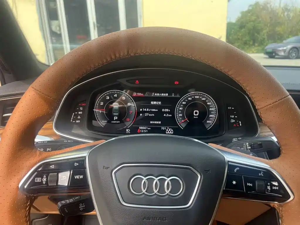Audi A6L — миниатюра 7
