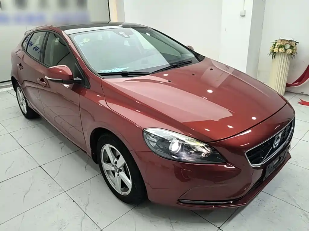 Volvo V40 — миниатюра 4