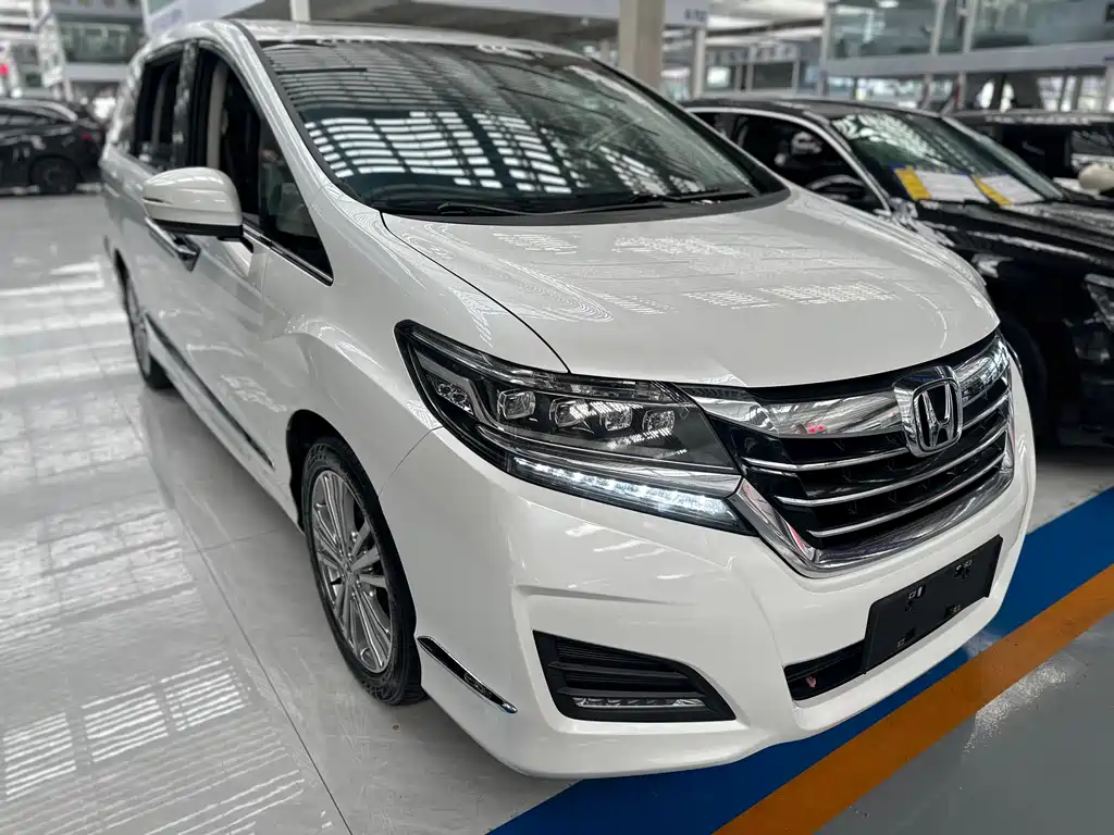 Honda Elysion — миниатюра 3