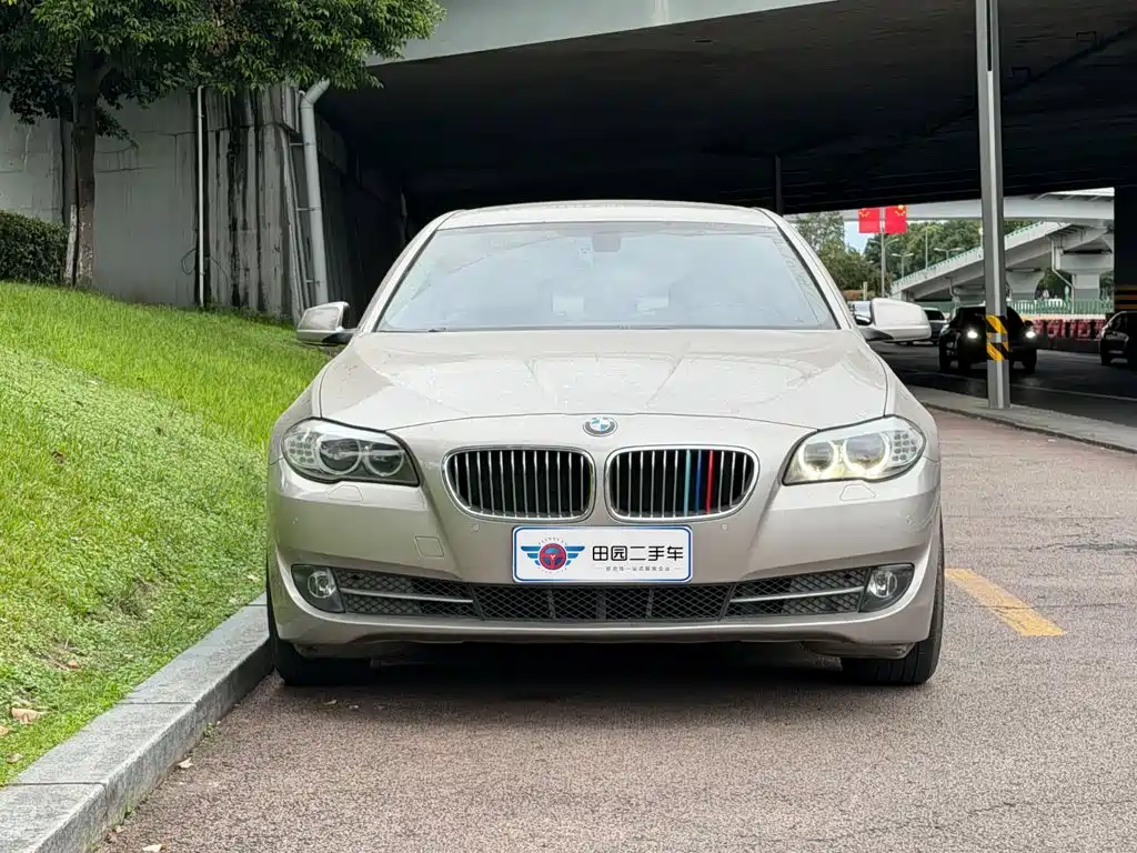 BMW 5 Series — миниатюра 2