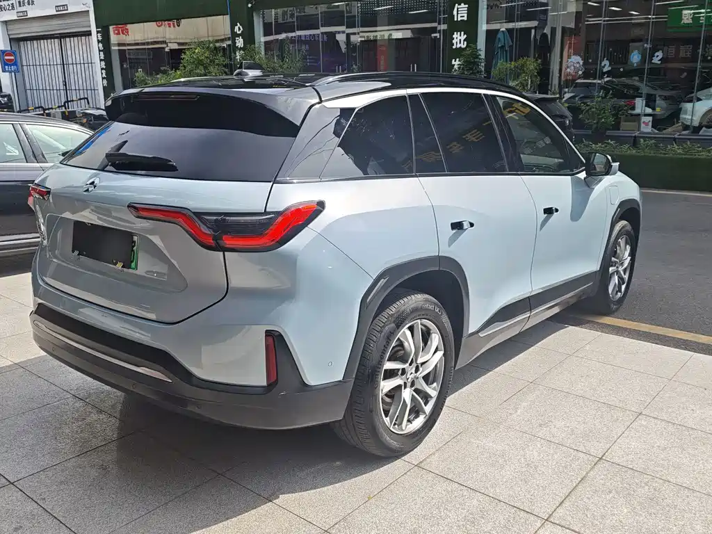 NIO ES6 — миниатюра 11