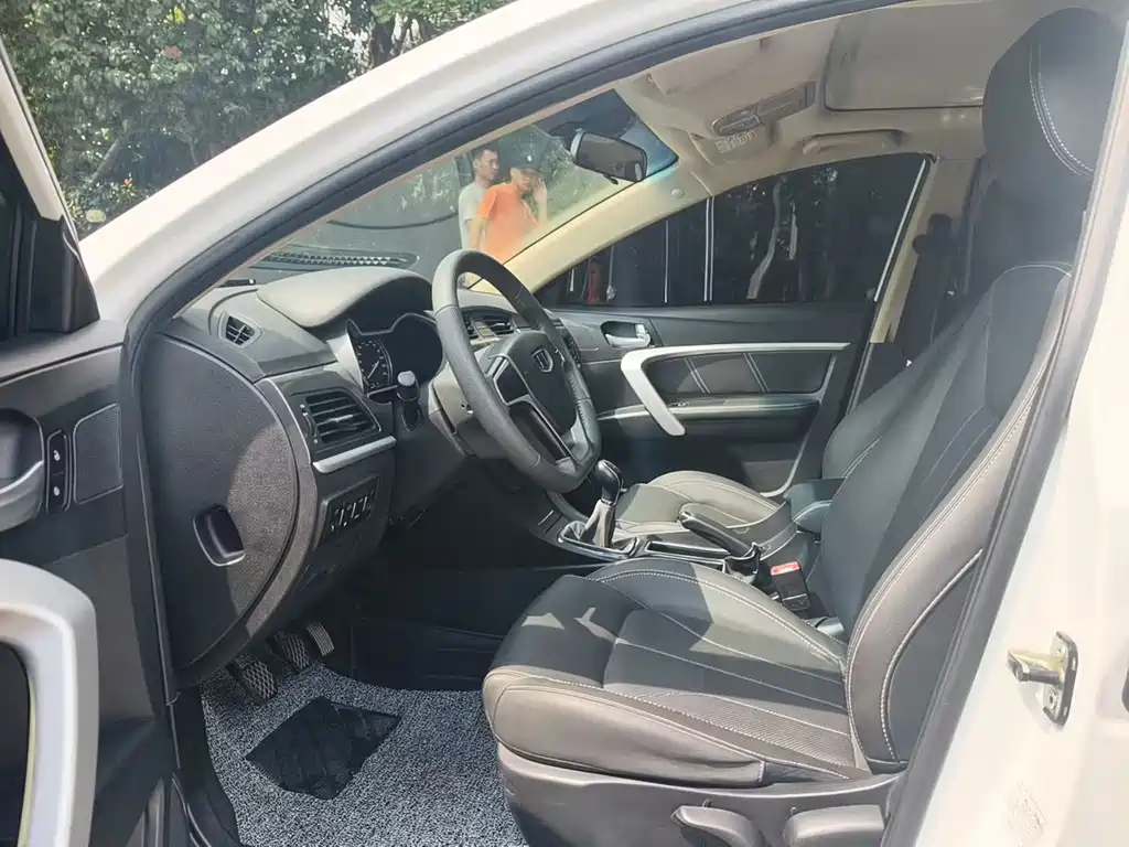Geely Emgrand — миниатюра 6