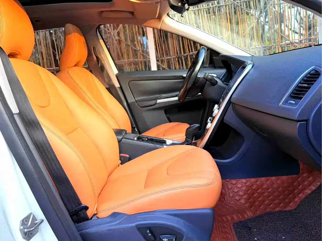 Volvo XC60 (Import) — миниатюра 13