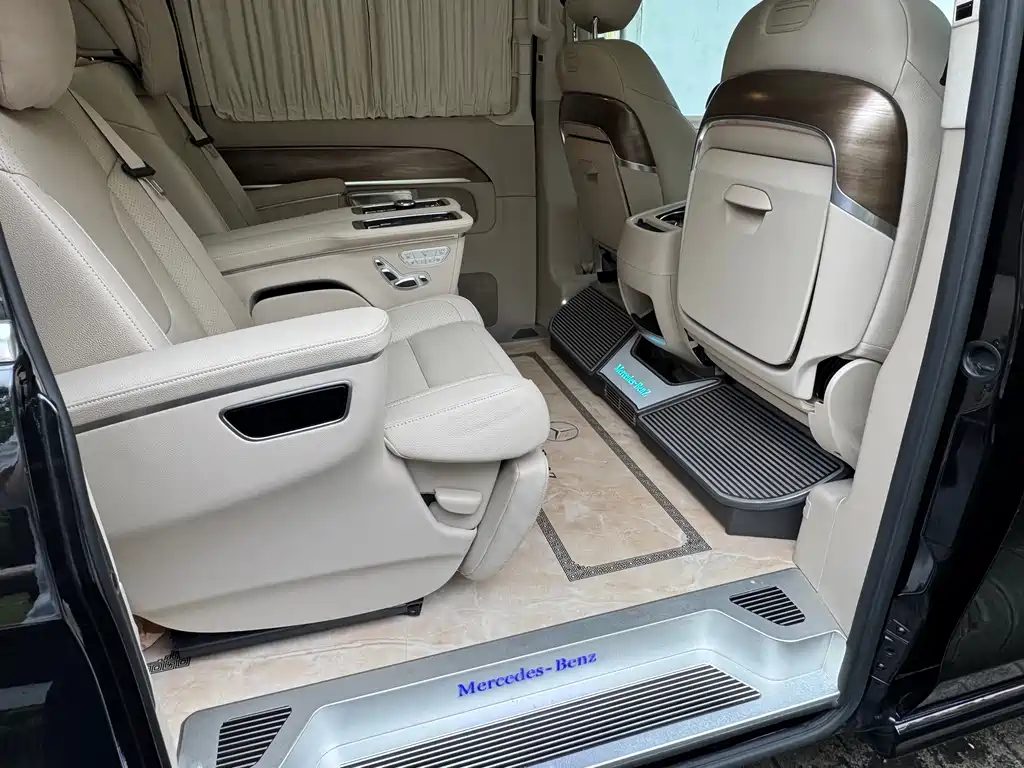 Mercedes-Benz V-Class — миниатюра 22