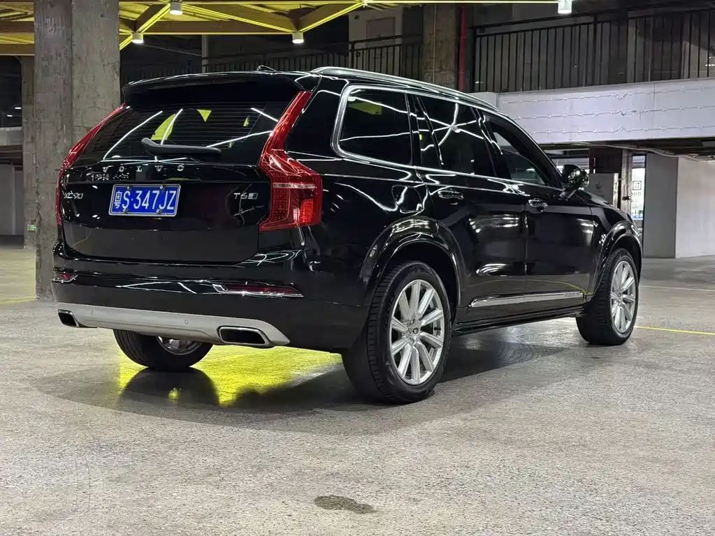 Volvo XC90 — миниатюра 10
