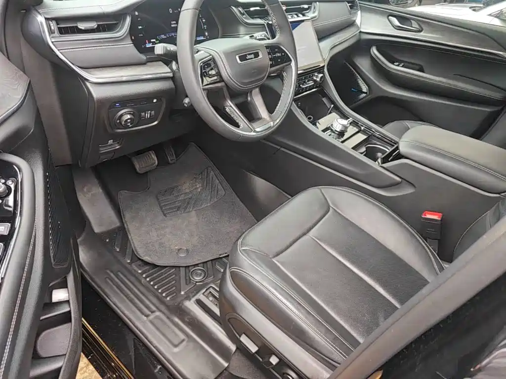 Jeep Grand Cherokee 4xe (Import) — миниатюра 15