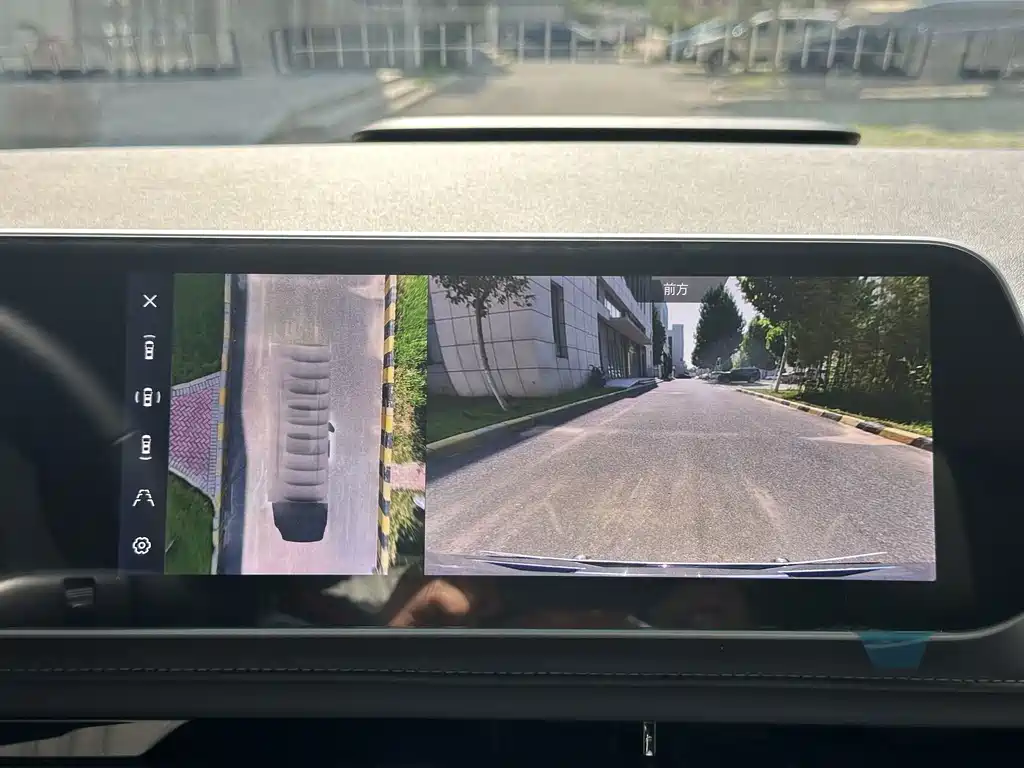 JAC Refine Refine RF8 PHEV — миниатюра 12
