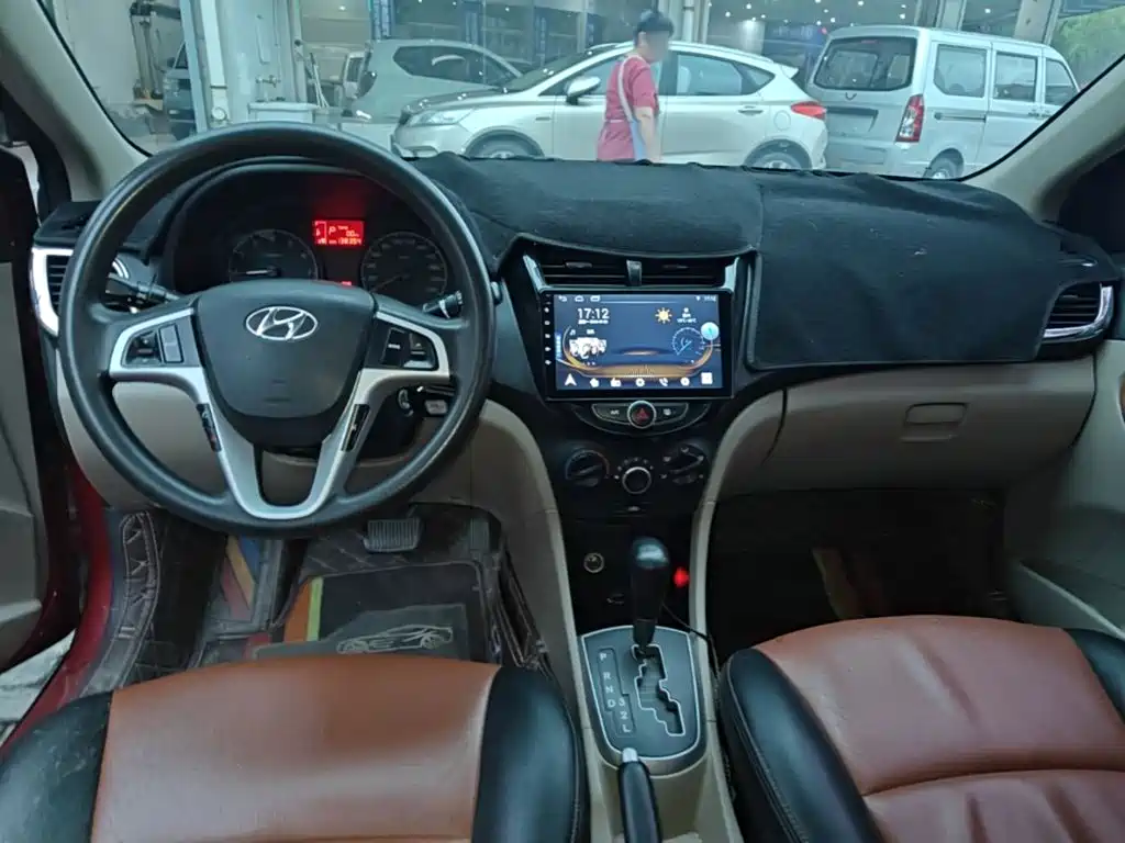 Hyundai Verna — миниатюра 10