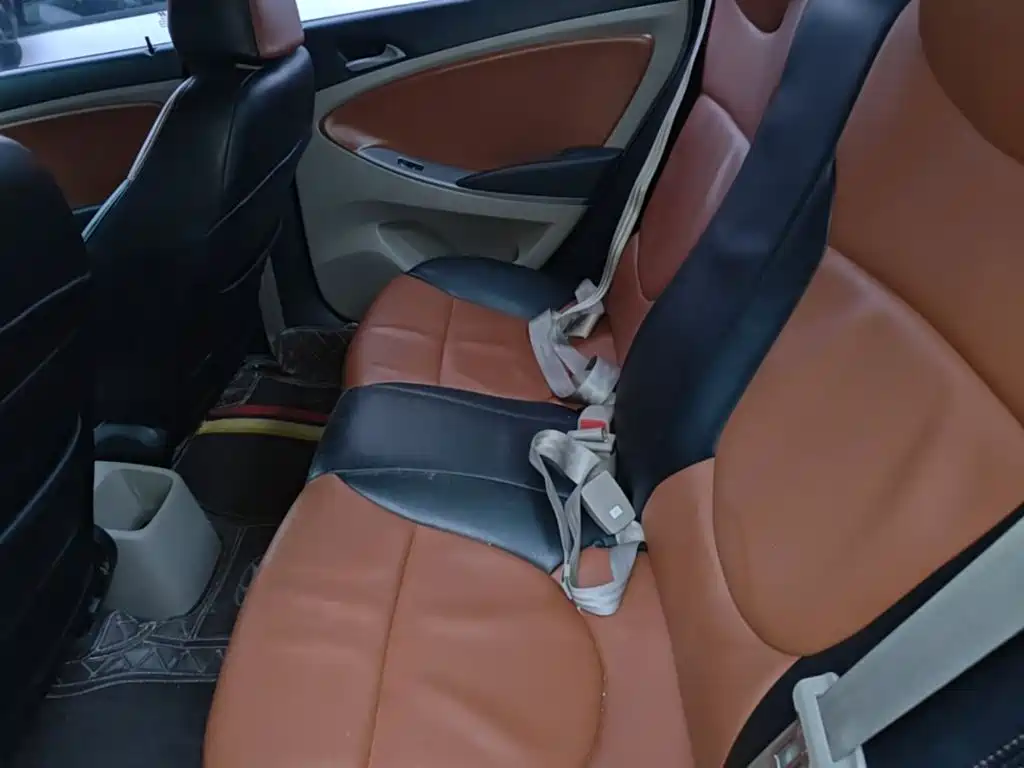 Hyundai Verna — миниатюра 17