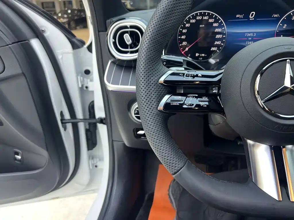 Mercedes-Benz C-Class — миниатюра 19
