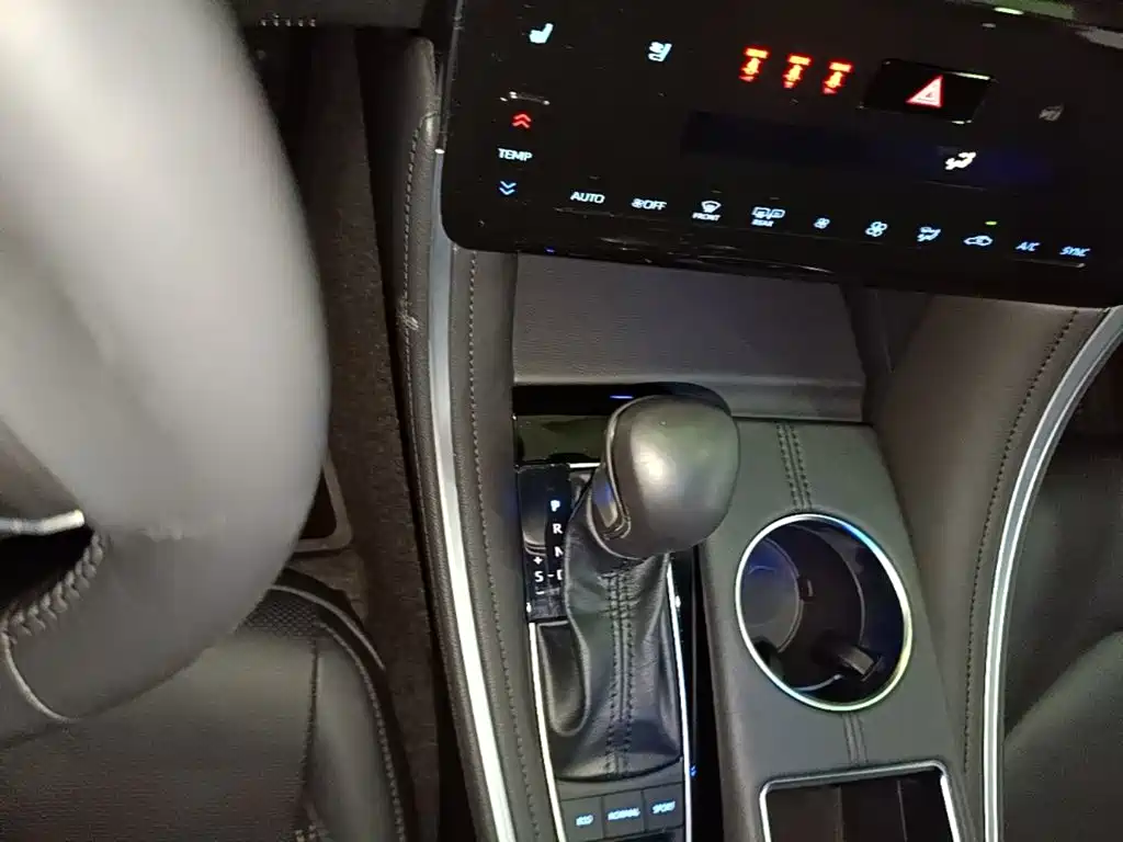 Toyota Avalon — миниатюра 14