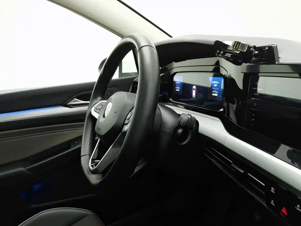 Volkswagen Golf — миниатюра 22