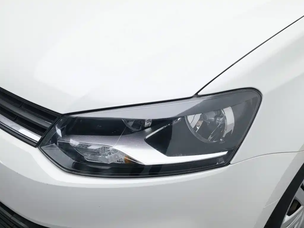 Volkswagen Polo — миниатюра 7