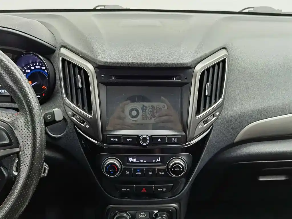 Changan CS15 — миниатюра 12