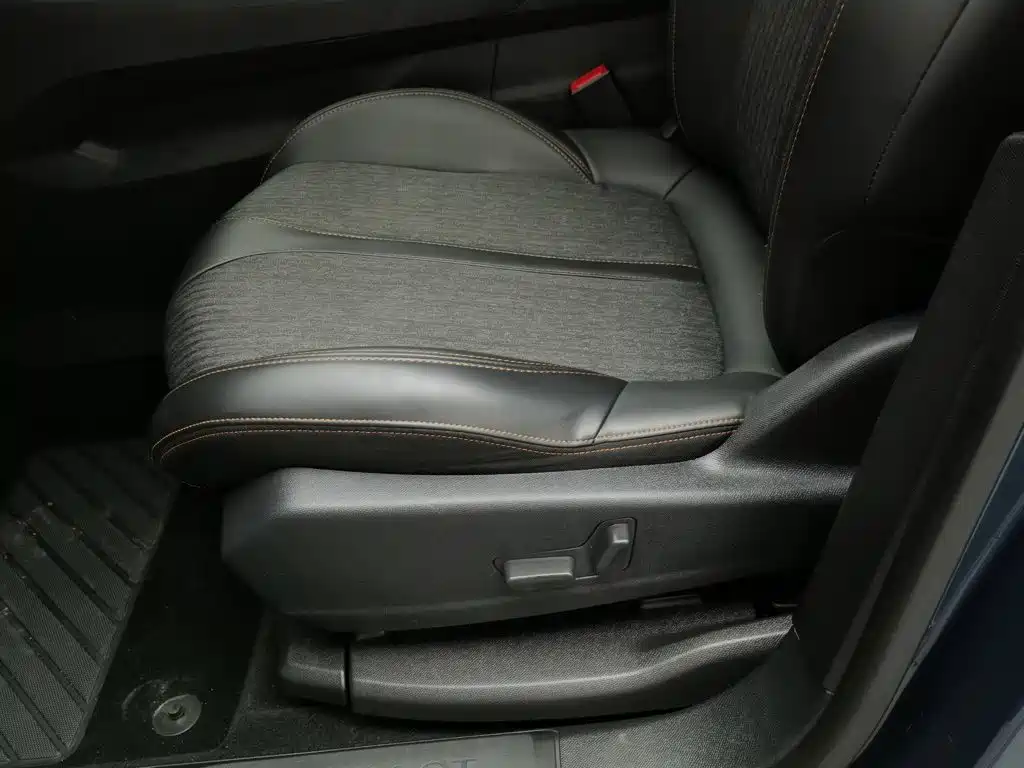 Peugeot 5008 — миниатюра 20