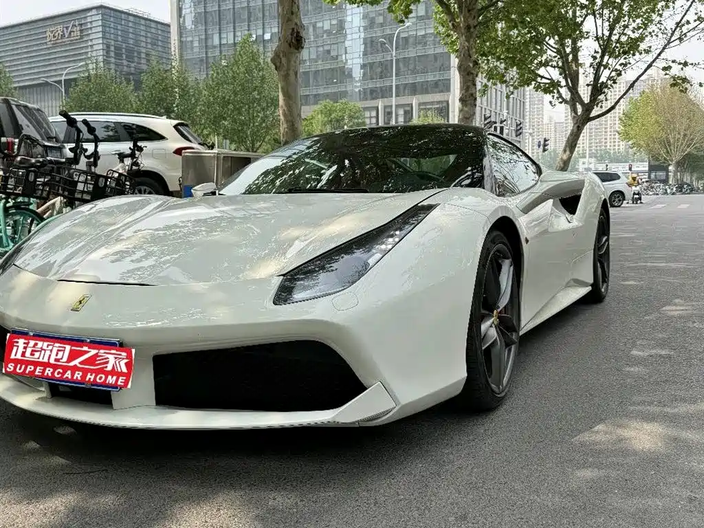 Ferrari 488 2018