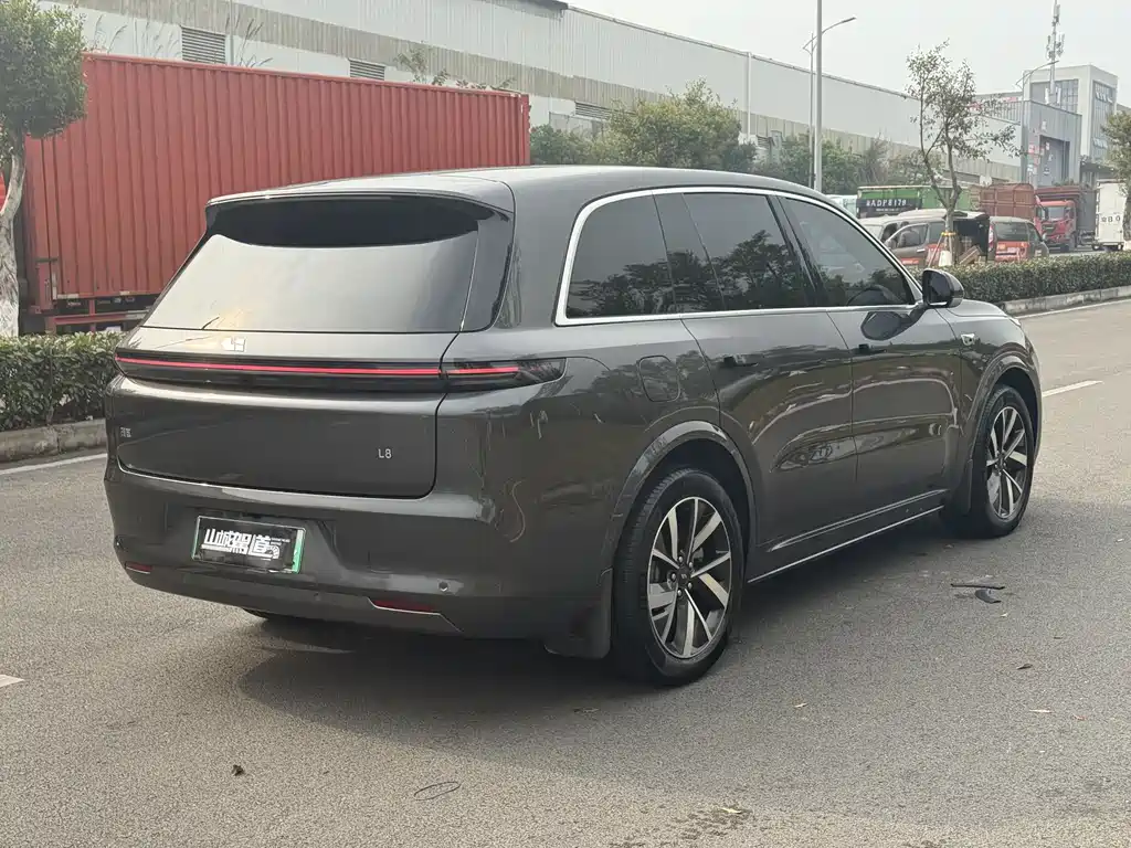 Li Auto IDEAL L8