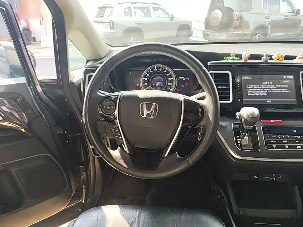Honda Elysion — миниатюра 11