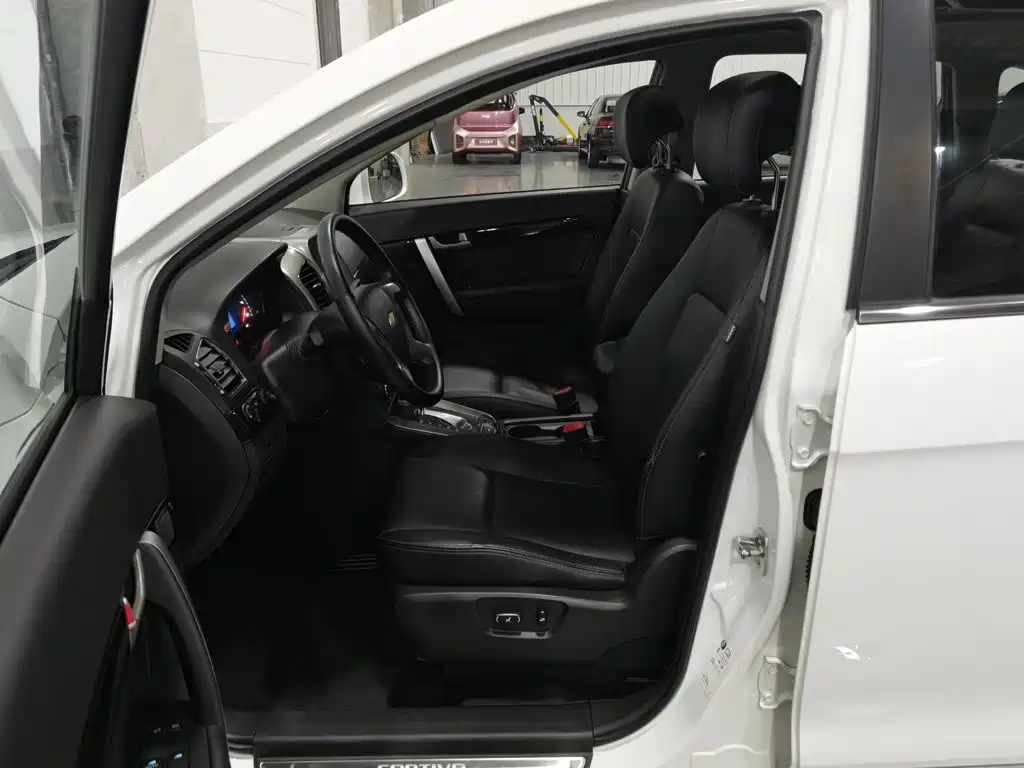 Chevrolet Captiva — миниатюра 10