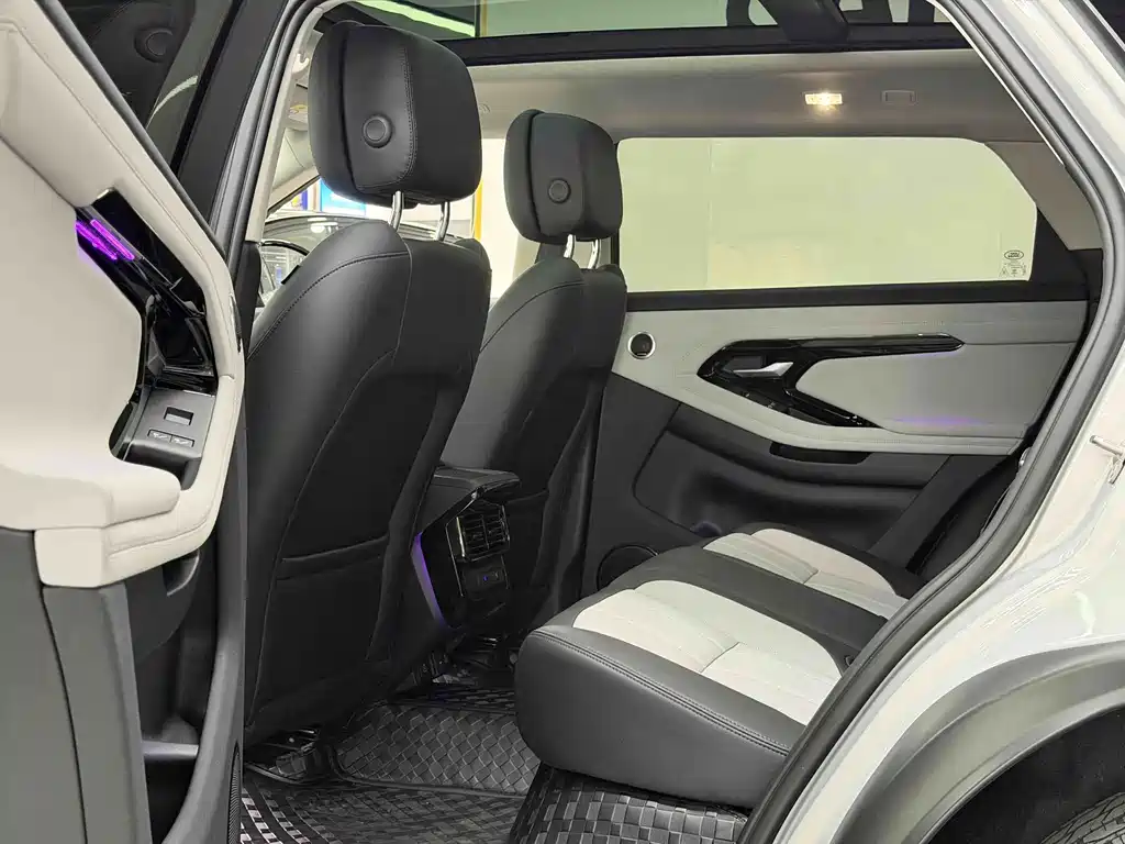 Land Rover Evoque — миниатюра 8