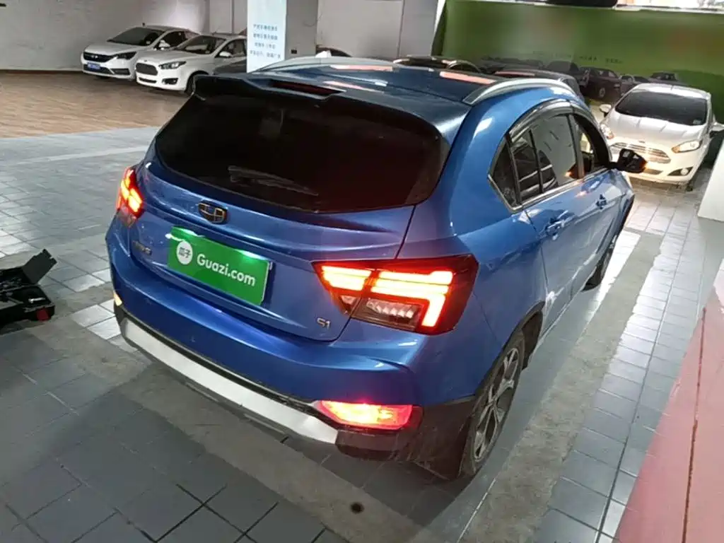 Geely Vision S1 — миниатюра 7