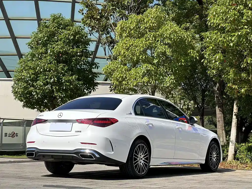 Mercedes-Benz C-Class — миниатюра 9