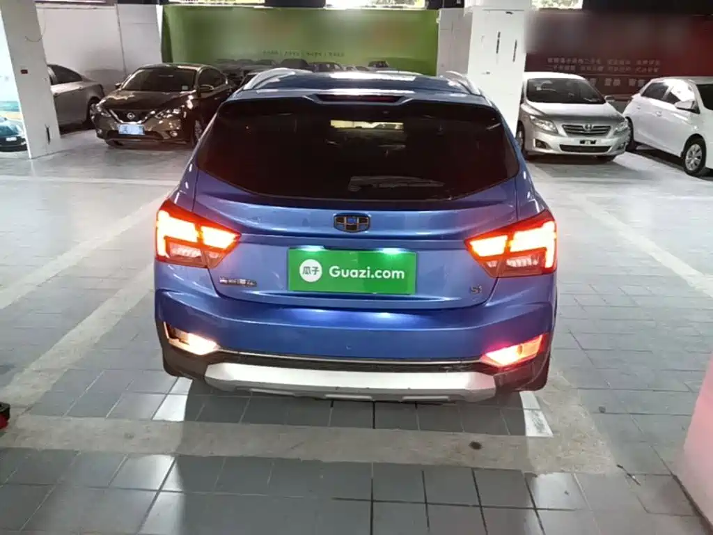 Geely Vision S1 — миниатюра 6