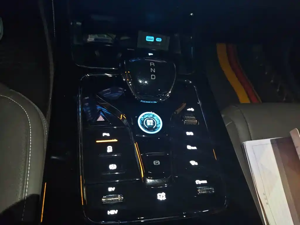 BYD Han — миниатюра 10