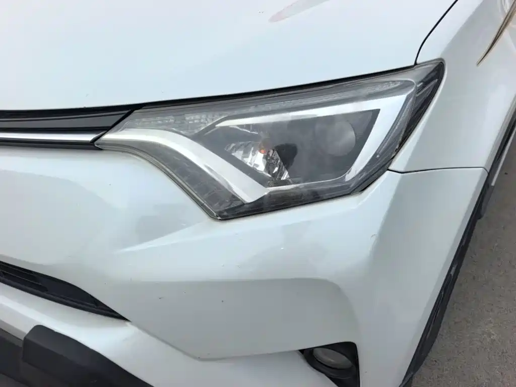 Toyota RAV4 — миниатюра 24