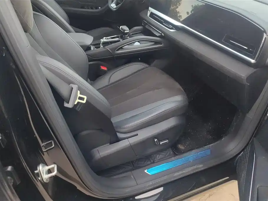 Geely Monjaro L 2024 2.0TD AT