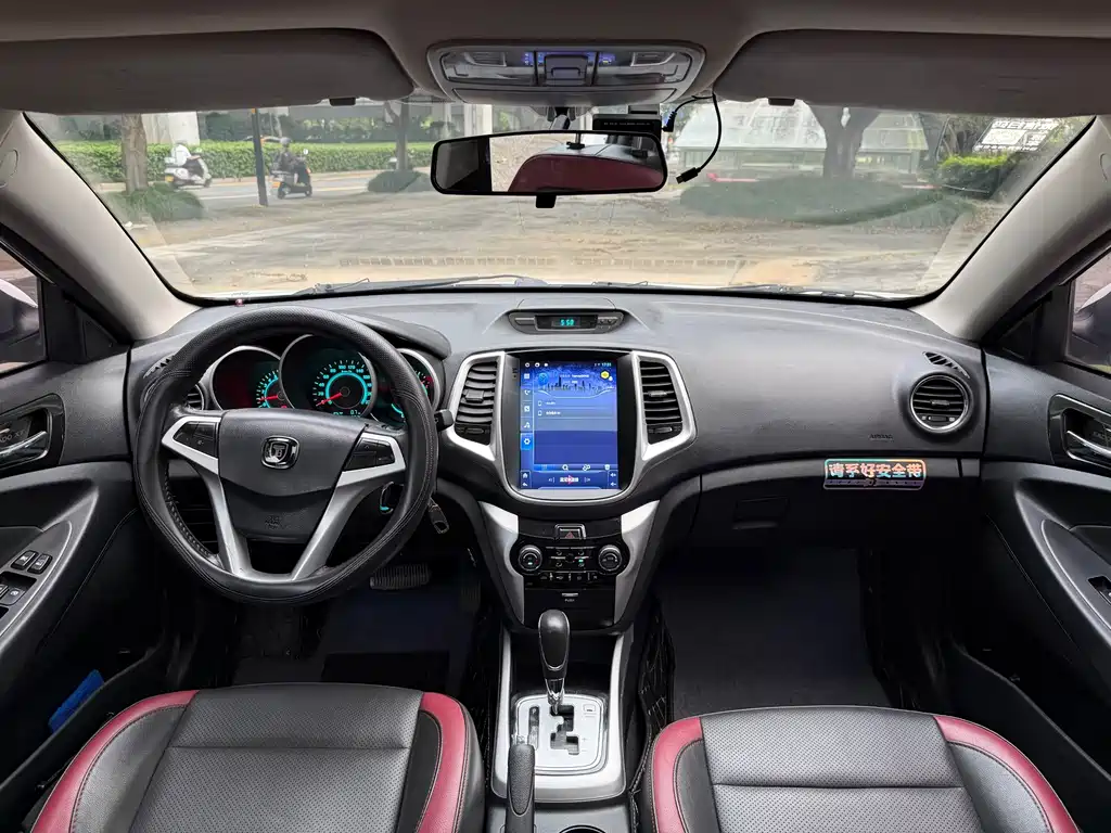 Changan Eado XT — миниатюра 8