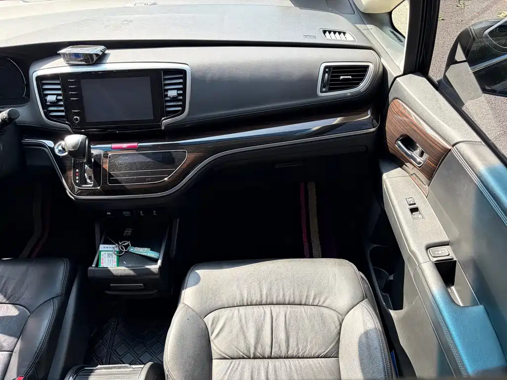 Honda Odyssey — миниатюра 15