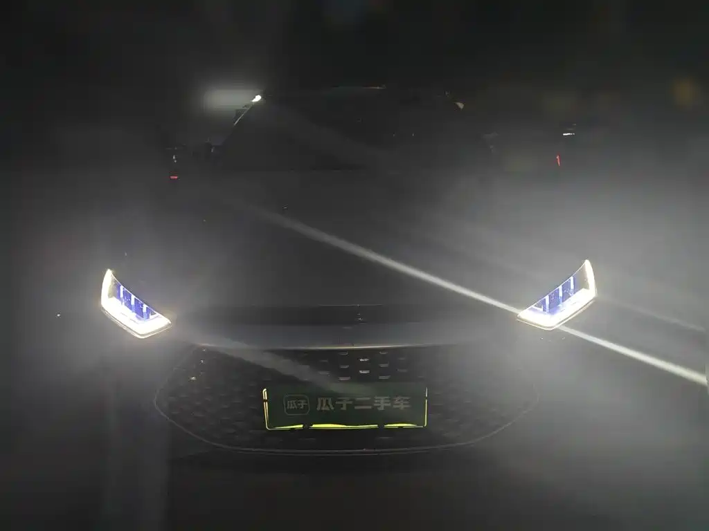 BYD Han — миниатюра 2