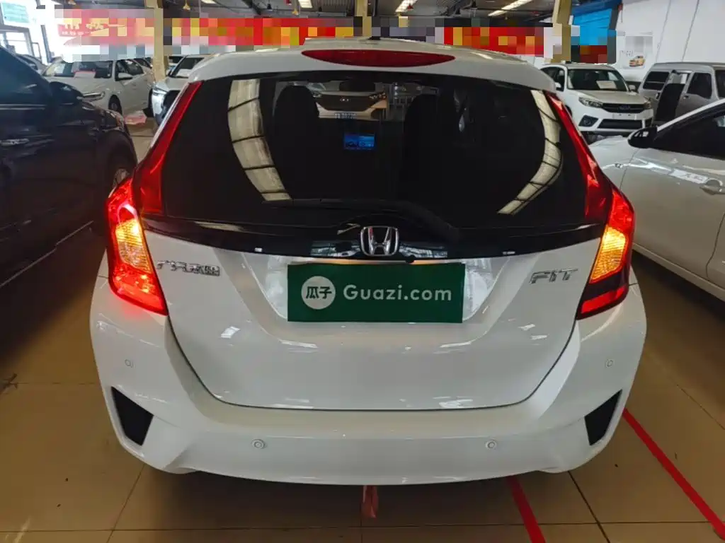 Honda Fit — миниатюра 6