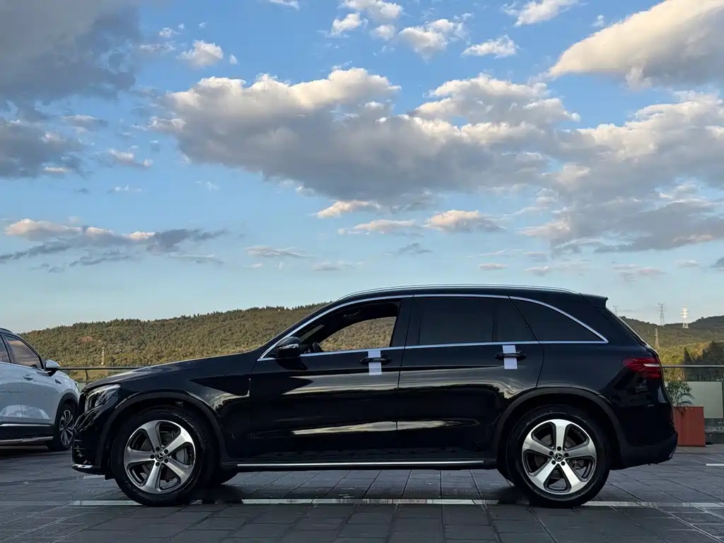 Mercedes-Benz GLC — миниатюра 10