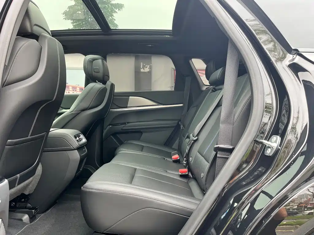 Cadillac XT5 — миниатюра 12