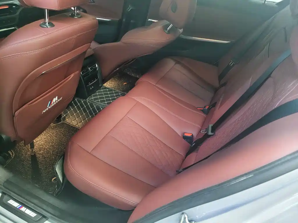 BMW 3 Series — миниатюра 12