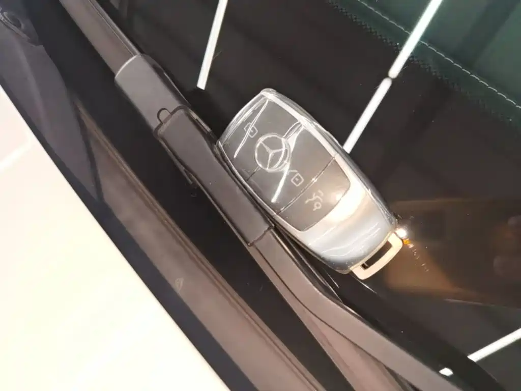 Mercedes-Benz C-Class — миниатюра 9