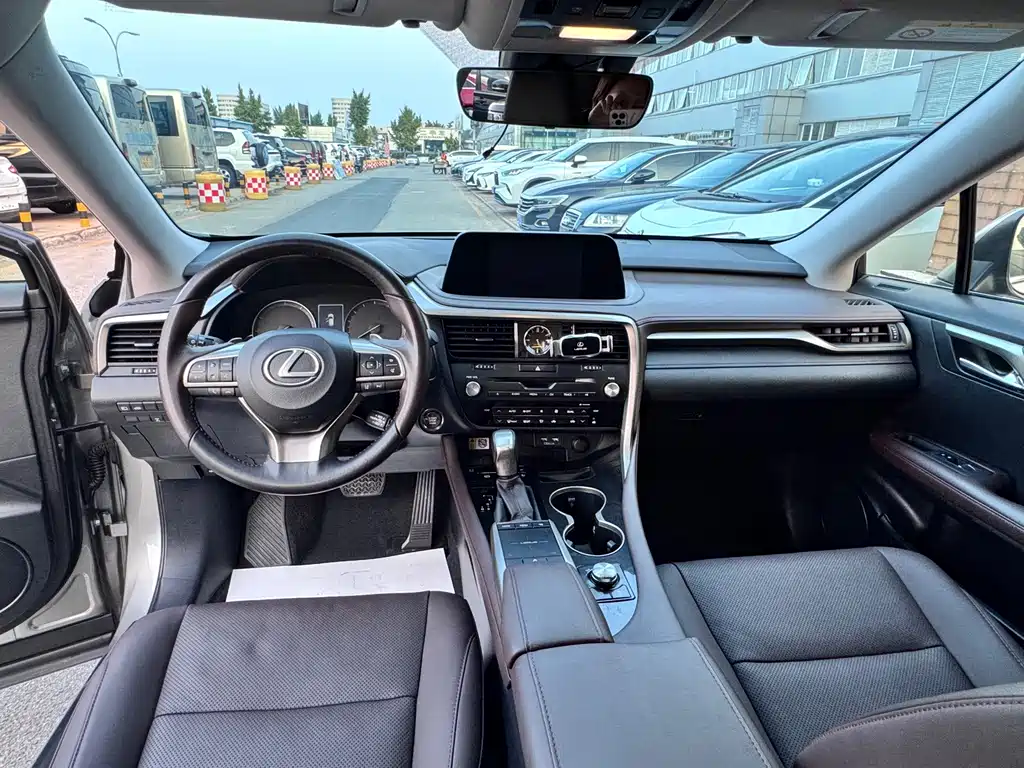 Lexus RX — миниатюра 6