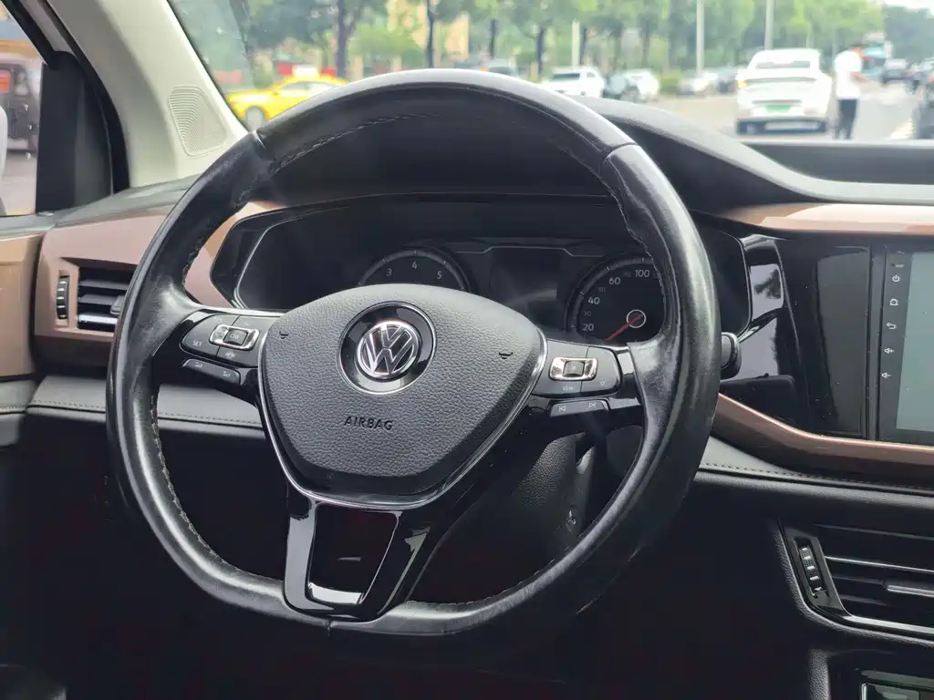Volkswagen Tharu — миниатюра 9