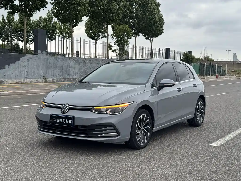 Купить Volkswagen Golf