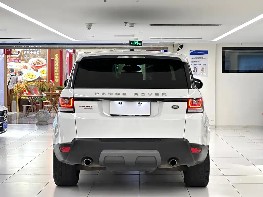 Land Rover Sport — миниатюра 6