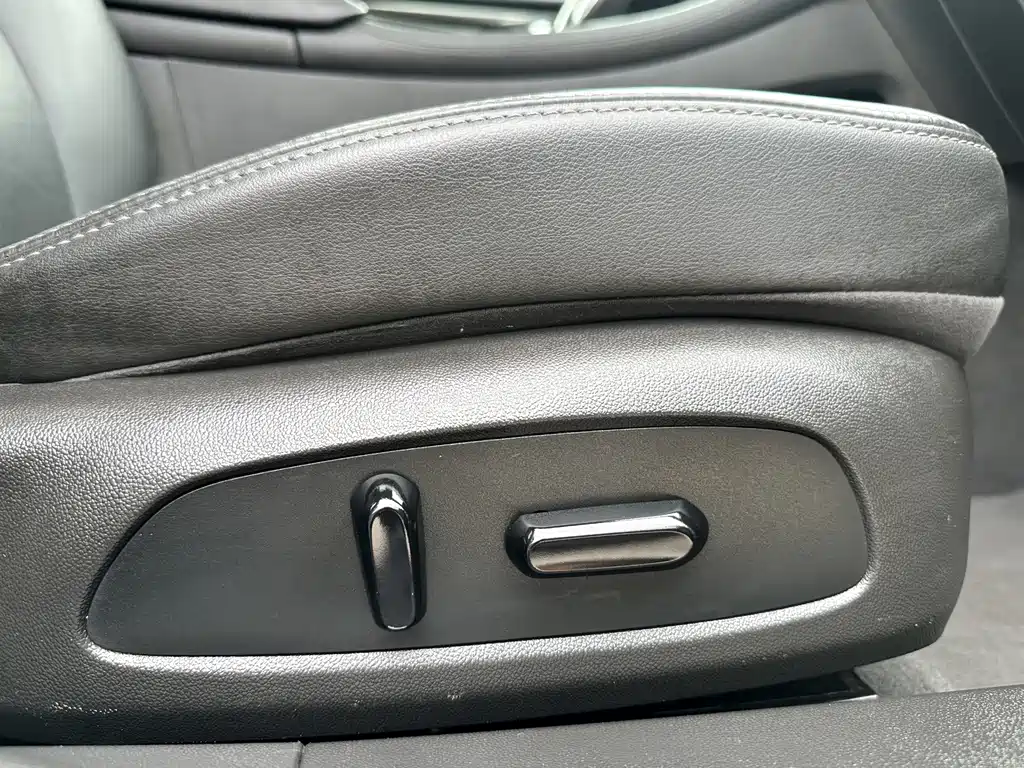 Buick LaCrosse — миниатюра 16