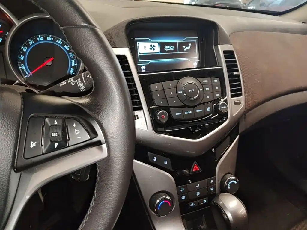 Chevrolet Cruze — миниатюра 13