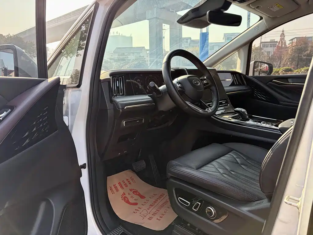 GAC Motor M8 Grand Master Series 400T Supreme Edition, фото 7