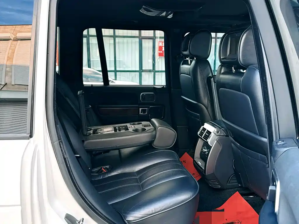 Land Rover Range Rover — миниатюра 11