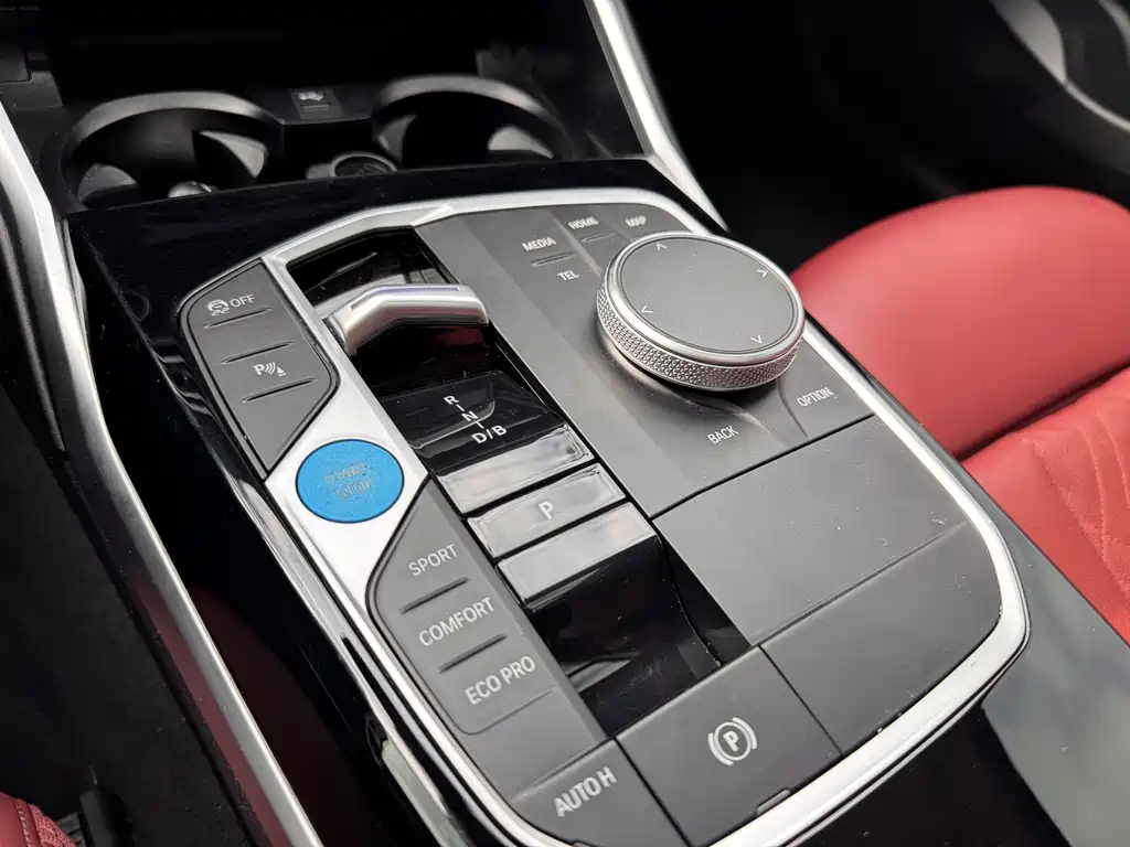 BMW i3 2022 — фото 8