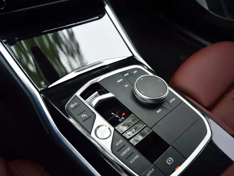 BMW i3 — миниатюра 11