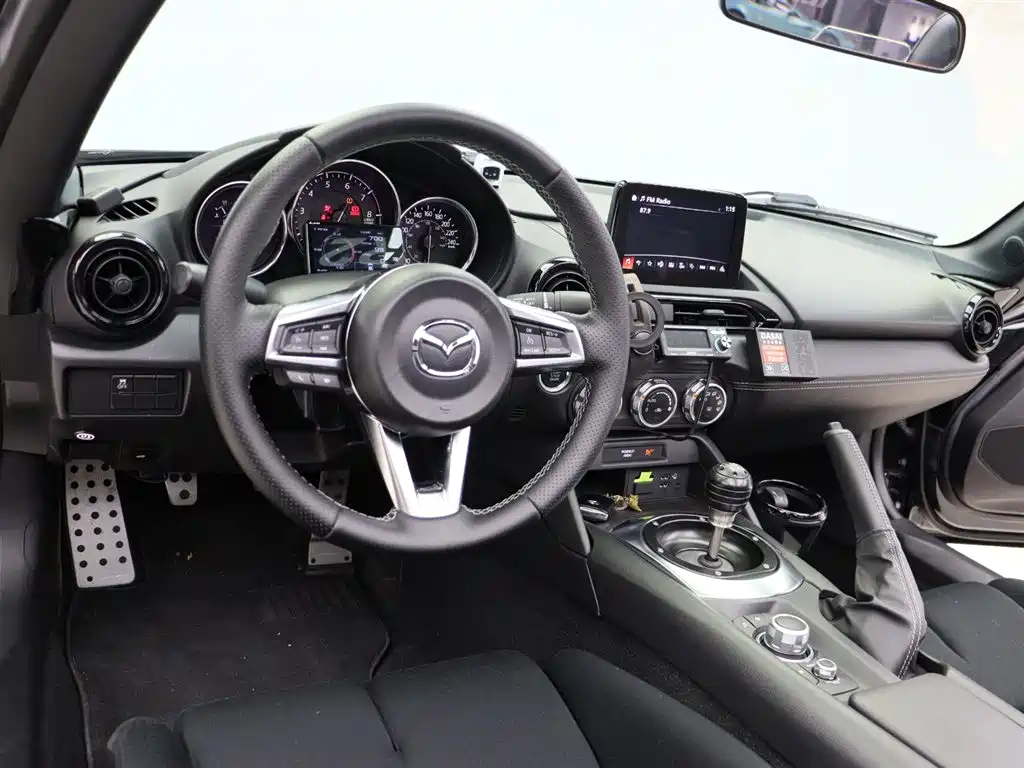 Mazda MX-5 2023 2.0L